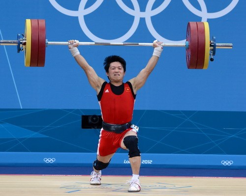 2015 national senior weight lifting championship kicks off in Hai Phong city